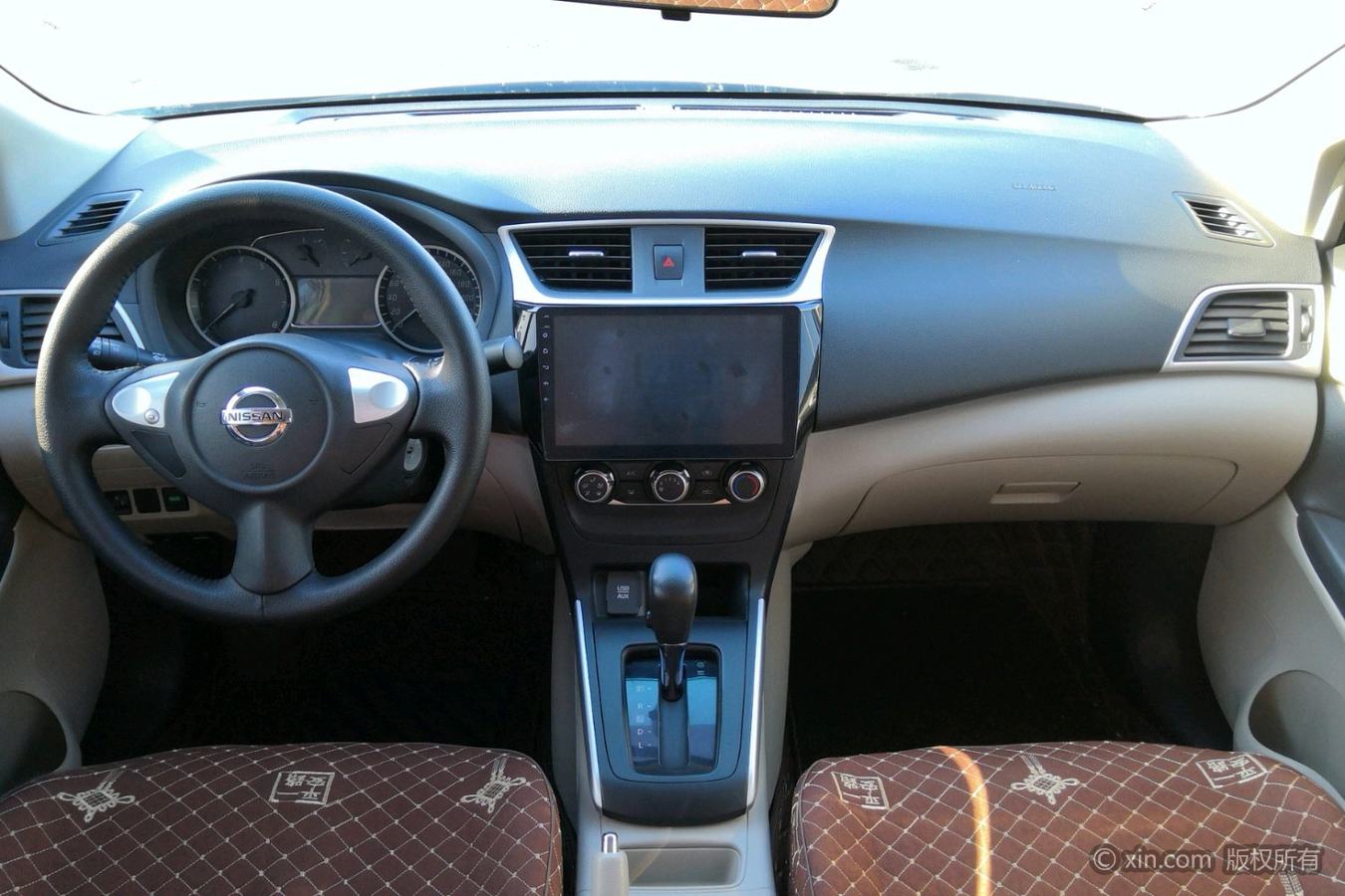 日产轩逸完整中控台全景